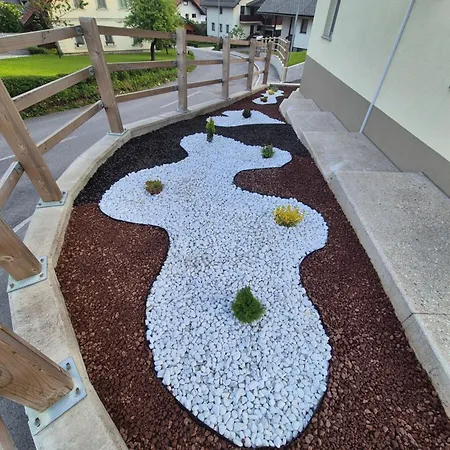 Jelena Gorje, Vintgar, Bled דירה *