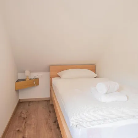 Jelena Gorje, Vintgar, Bled