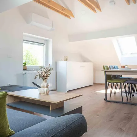 아파트 Jelena Gorje, Vintgar, Bled 지고르니예 고르예