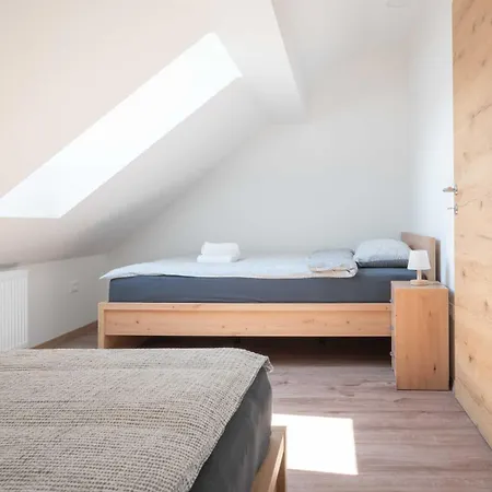 Jelena - Modern Spacious Near Vintgar Gorge & Bled
