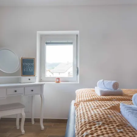 Jelena Gorje, Vintgar, Bled Zgornje Gorje