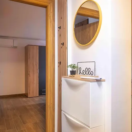 Jelena - Modern Spacious Near Vintgar Gorge & Bled *