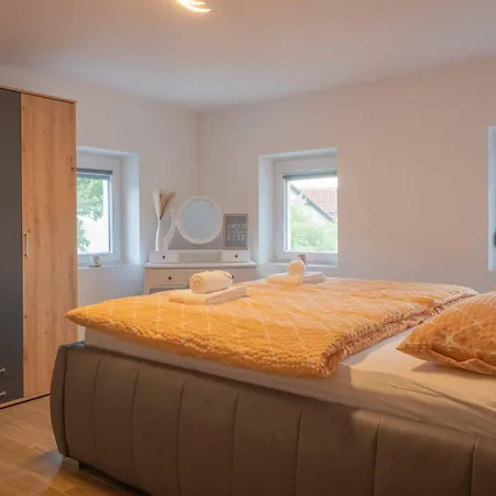 Jelena Gorje, Vintgar, Bled *