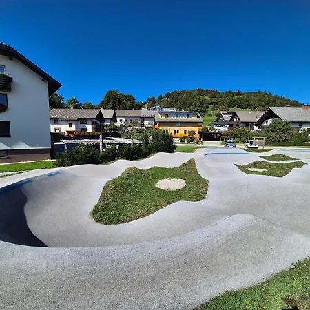 아파트 Jelena Gorje, Vintgar, Bled 지고르니예 고르예