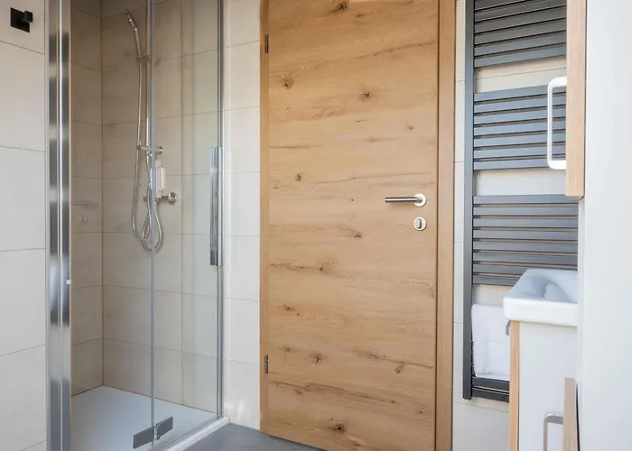 Jelena Gorje, Vintgar, Bled Zgornje Gorje